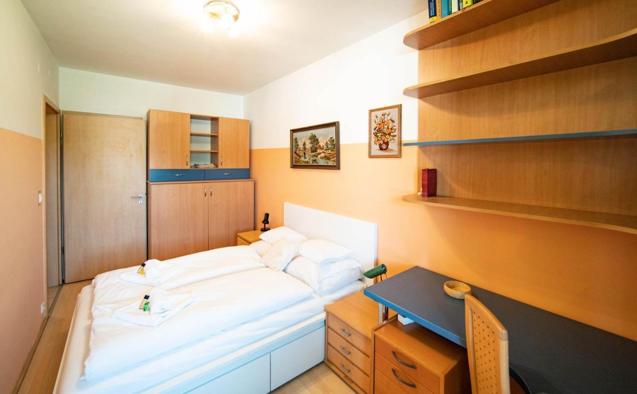 Free Parking Amphitheater Apartment - Wifi, Ac, Tv Budapeşte Dış mekan fotoğraf
